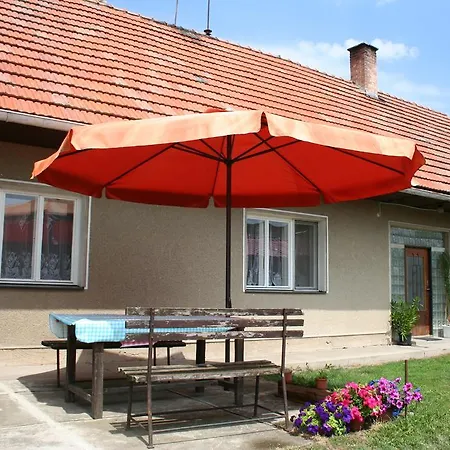 Vejminek U Drahusky Apartment